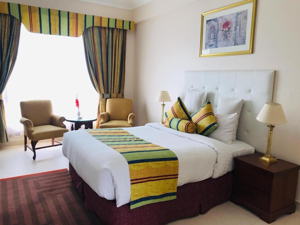 Beach Luxury Hotel Карачи Екстериор снимка