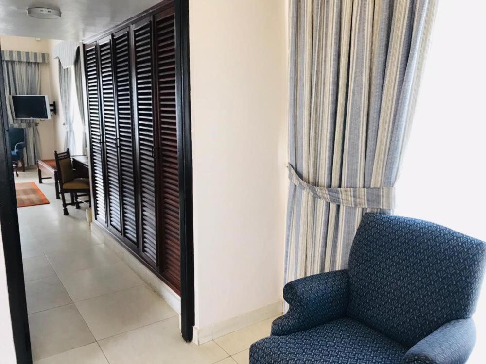 Beach Luxury Hotel Карачи Екстериор снимка
