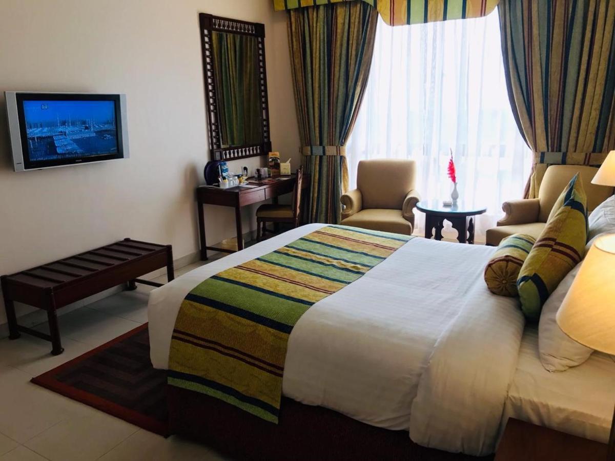 Beach Luxury Hotel Карачи Екстериор снимка