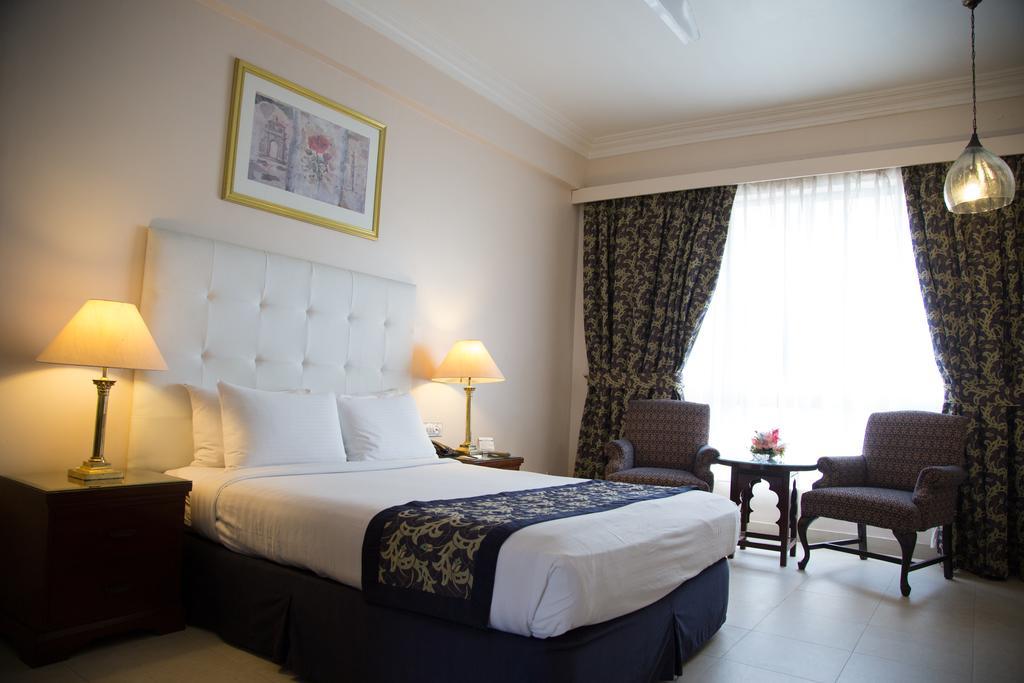 Beach Luxury Hotel Карачи Екстериор снимка