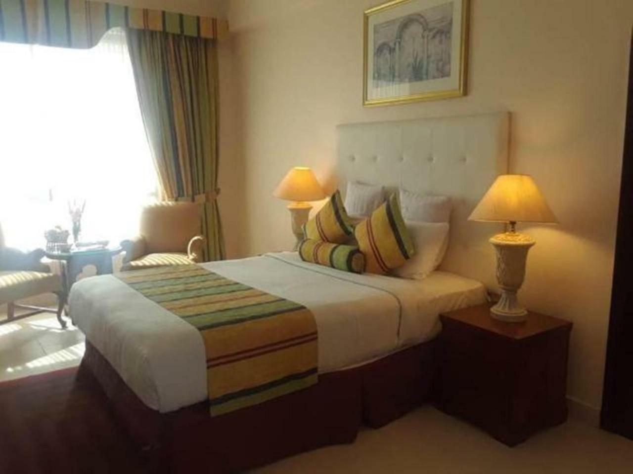 Beach Luxury Hotel Карачи Екстериор снимка